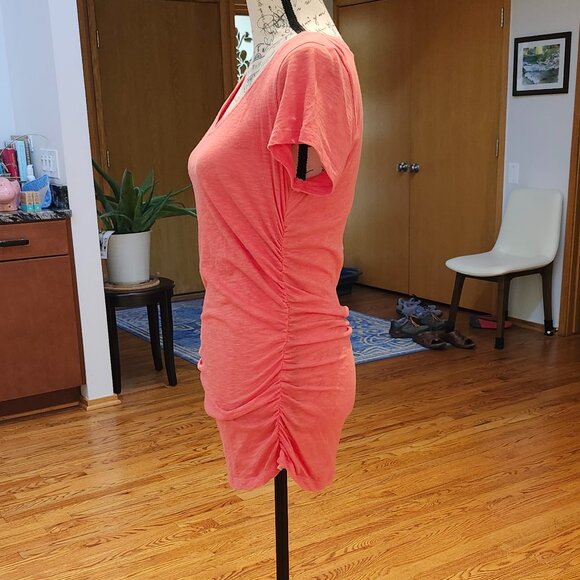 Caslon Soft Coral V-neck Neck T-Shirt - Picture 5 of 8